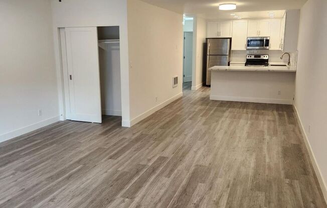 1 bed, 1 bath, 908 sqft, $2,550, Unit 304