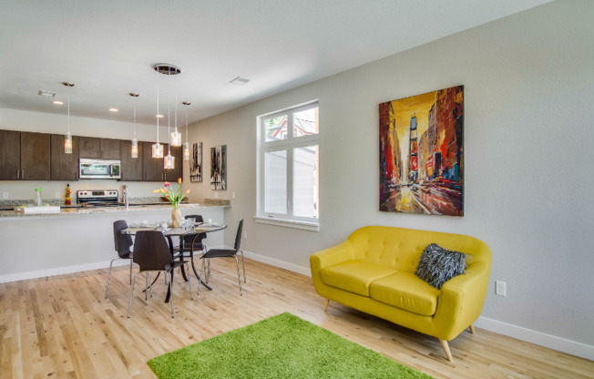 115 N IOWA