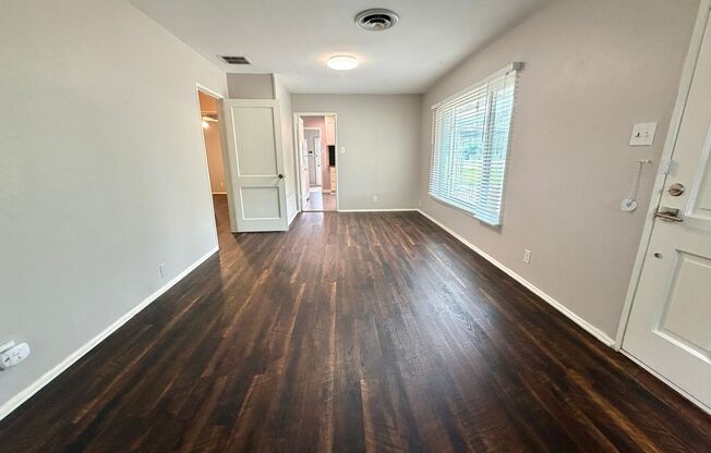 Beautifully Updated Home in Amazing Alamo Heights Area!