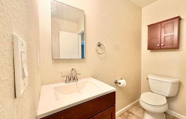 2 beds, 1.5 baths, $2,800