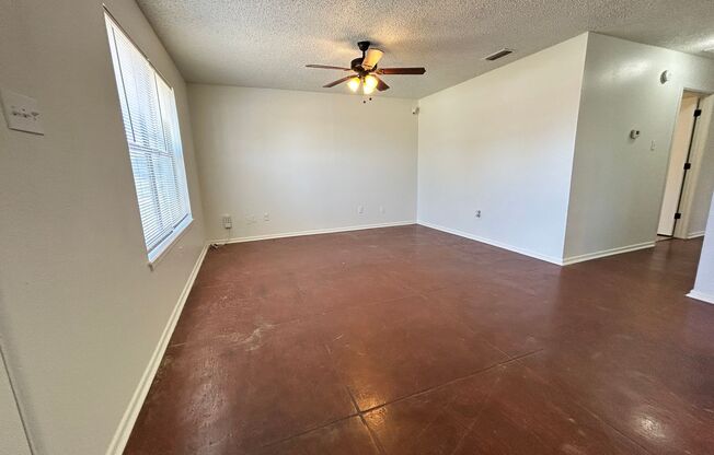 4644 Fordham - 3 bedroom 2 bathroom