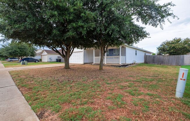 Humble 3 Bedroom, 2 Bath Home w/ Front Flex Space in Hutto