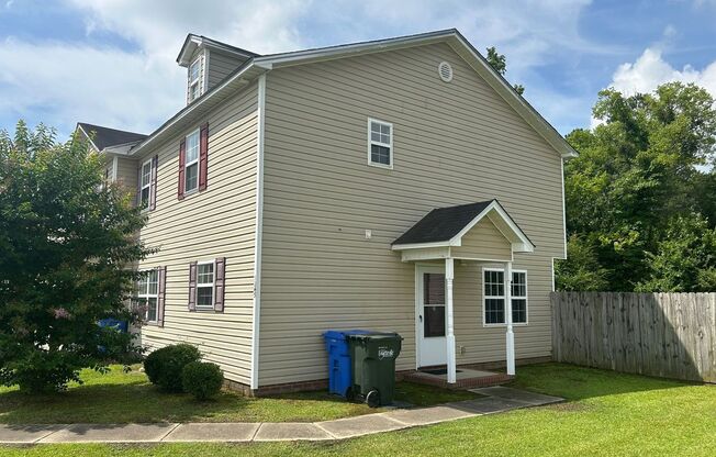 1245 Bombay Dr