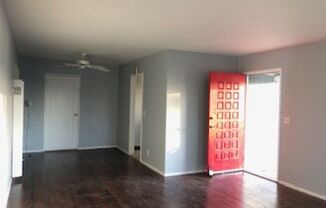 2 beds, 1 bath, $2,800