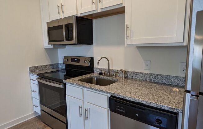 1 bed, 1 bath, 664 sqft, $1,350, Unit 11-1124