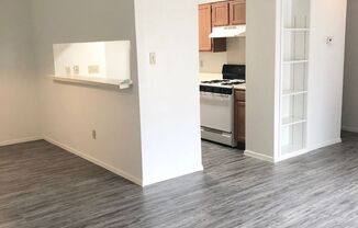 2 beds, 2 baths, 910 sqft, $1,600, Unit 709