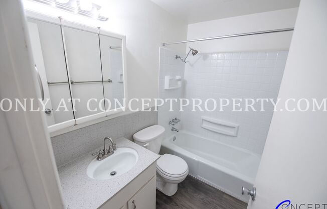 2 beds, 1 bath, 935 sqft, $1,299, Unit 30