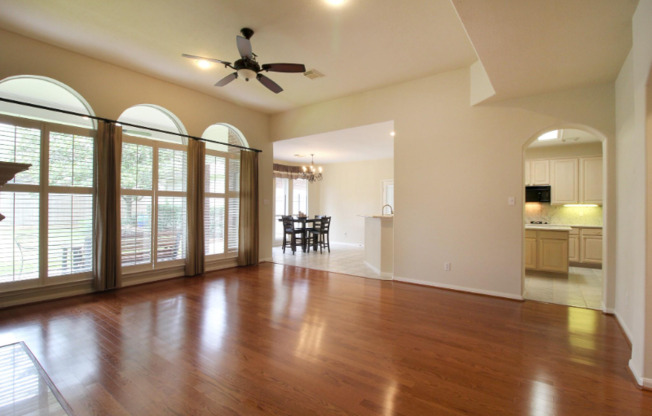 18811 CYPRESS CHATEAU DR