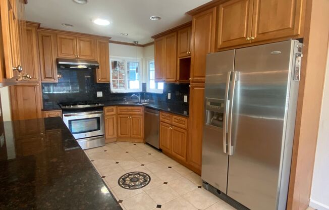 Spacious 5 Bedroom Located in Beautiful Cupertino