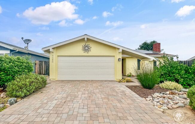 Beautiful 3 Bedroom/ 2 Bathroom Home Located In Mira Mesa