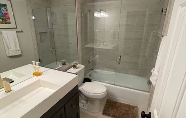 3 beds, 3 baths, $4,195, Unit Unit # 5