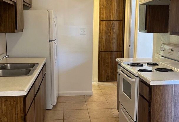 1 bed, 1 bath, $695, Unit 632 A