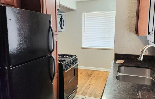 Move In Special offered 2 bedroom with 1 bath