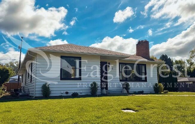 Charming 2 Bed, 2 Bath Home with Updated Kitchen & Outdoor Living Space
