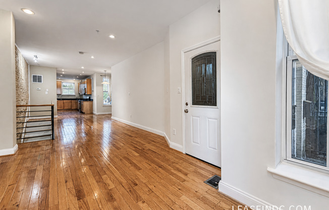 68 V ST NW