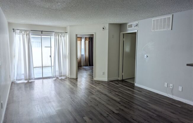 1 bed, 1 bath, 608 sqft, $1,642, Unit 232