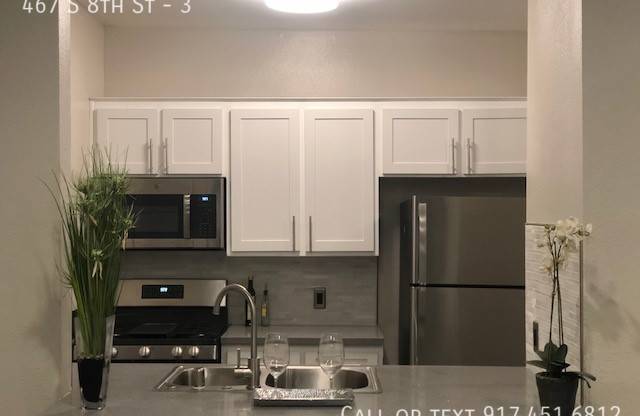 467 S 8 ST