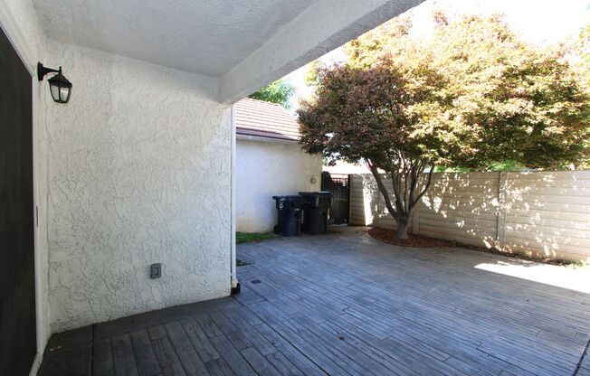 Two-Story 3-Bedroom Condo in Redlands!