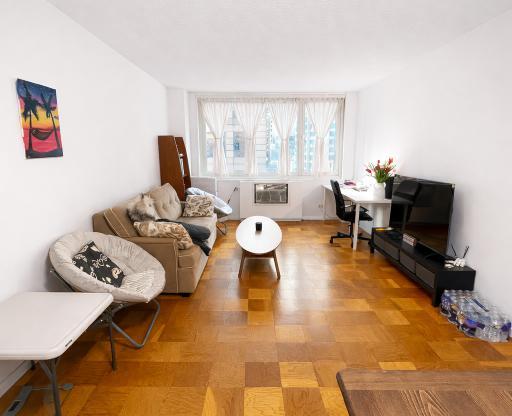 1 bed, 1 bath, 650 sqft, $4,395, Unit 17C