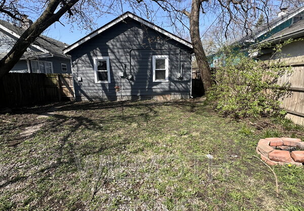 951 N EWING ST