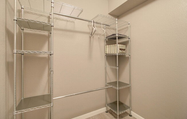 2 beds, 2 baths, 1,095 sqft, $1,600, Unit 140