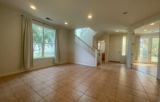 Nor Cal Realty Inc, 3 BD 3 BTH Townhouse with 2 car garage -  Palomares Hills