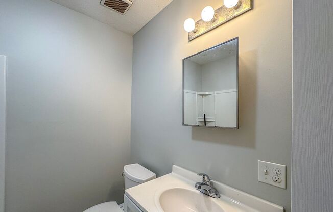 2 beds, 2 baths, $1,875, Unit # 9