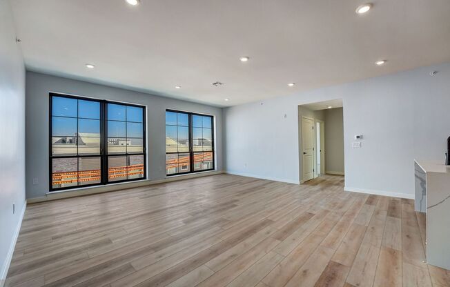 1 bed, 1 bath, $1,800, Unit 306