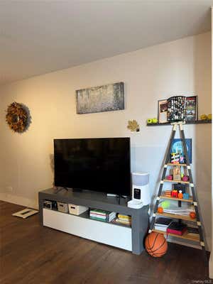 2 beds, 2 baths, 984 sqft, $7,500, Unit 11F