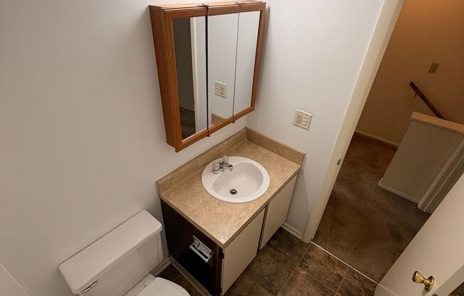 2 beds, 1.5 baths, 1,050 sqft, $1,150, Unit #57