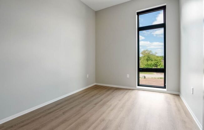 1 bed, 1 bath, 675 sqft, $1,400, Unit 1325
