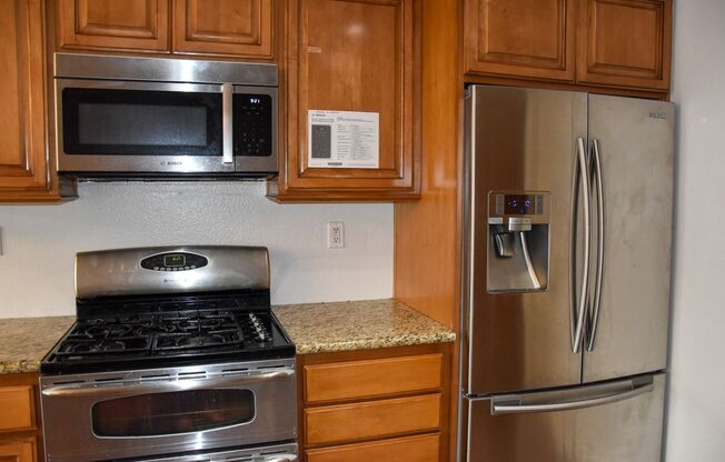 3 beds, 2.5 baths, $4,350, Unit # 11