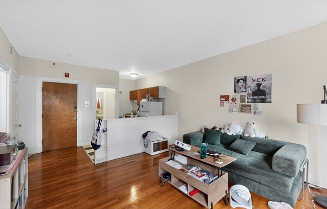 1071 BEACON ST