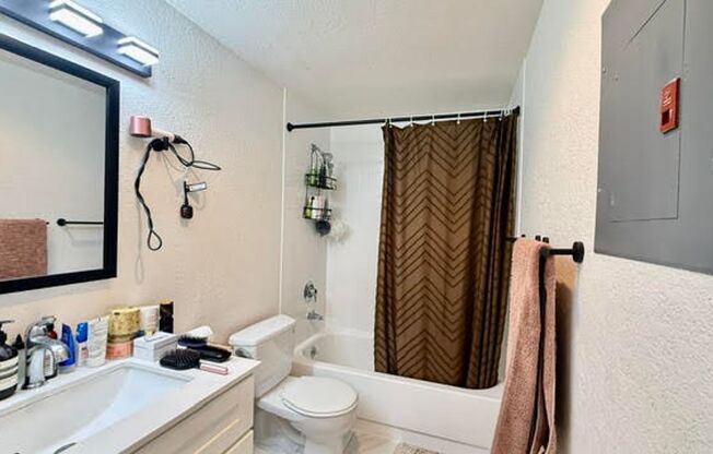 Studio, 1 bath, $3,350, Unit # 529