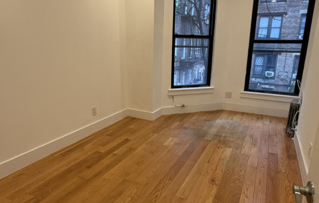 1 bed, 1 bath, $1,822, Unit 2B