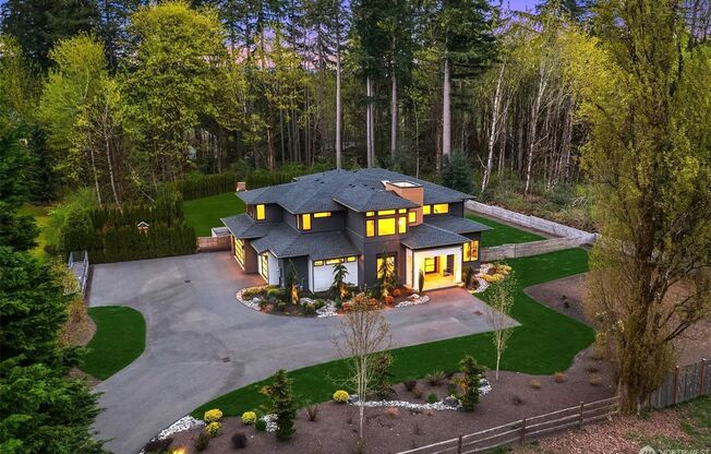 Contemporary Luxury Meets Exceptional Privacy in Woodinville