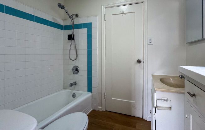 Spacious 1Bedroom  in LA - $1,750.00