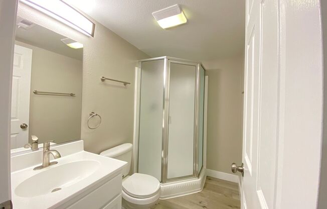 2 beds, 2 baths, 800 sqft, $2,677, Unit 10-104
