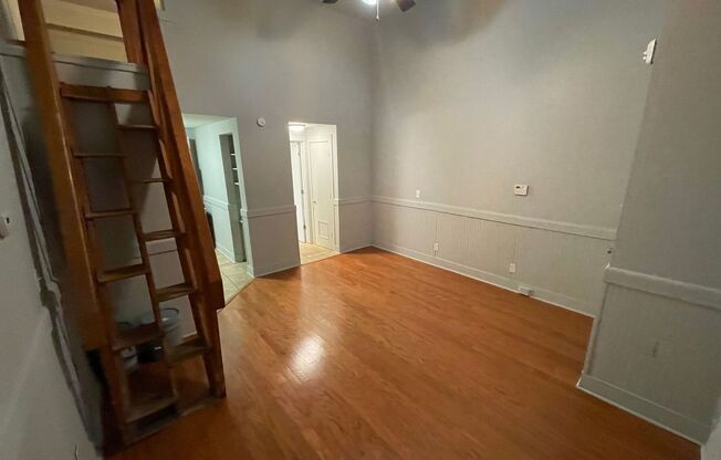 1 bed, 1 bath, $1,020, Unit Unit 104