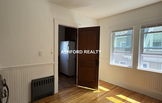 36 COMMONWEALTH RD