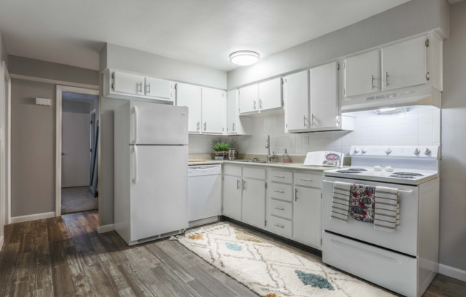 2 beds, 1.5 baths, 1,375 sqft, $1,300, Unit TH-39