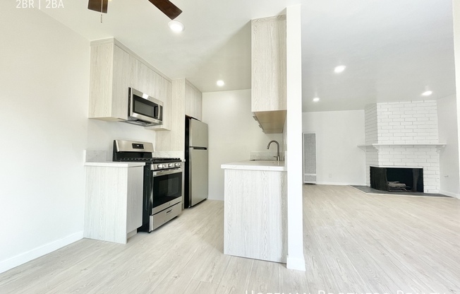 1017 OCEAN PARK BLVD