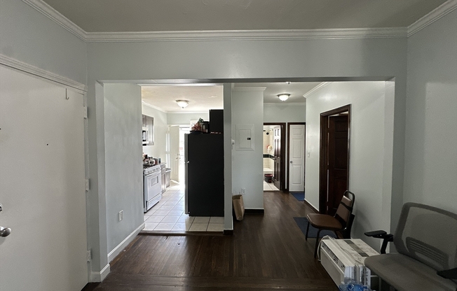 4 beds, 1.5 baths, 1,300 sqft, $3,900, Unit 10