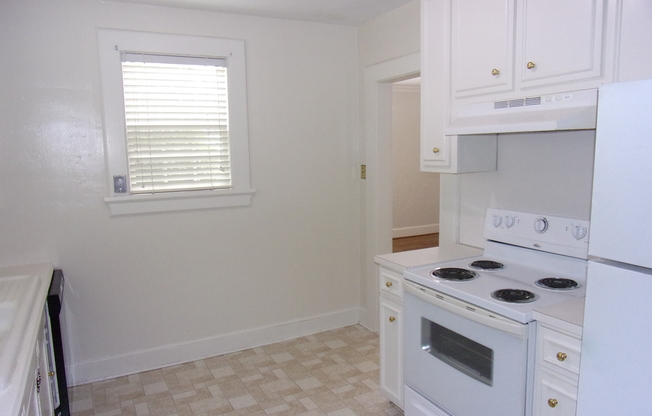 2 beds, 1 bath, $825