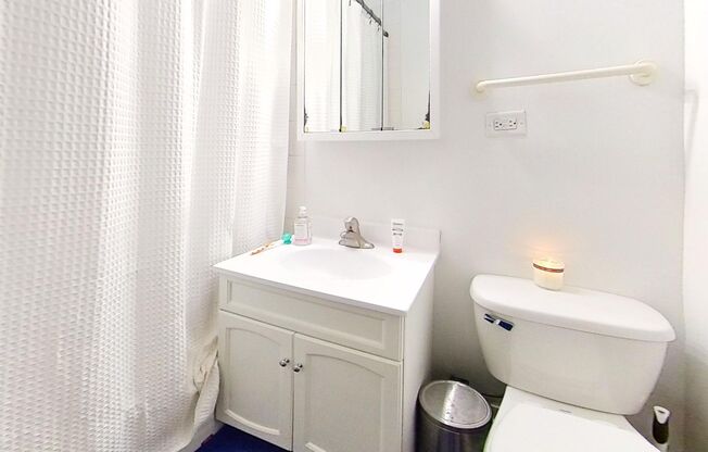 1 bed, 1 bath, 810 sqft, $2,350, Unit 1309 3A