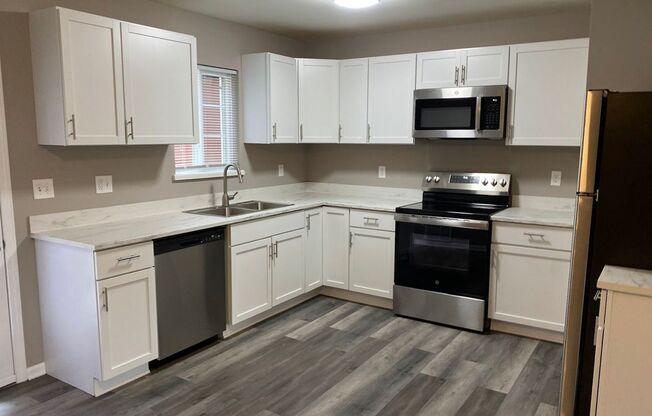 2 beds, 1.5 baths, 1,200 sqft, $1,900, Unit 8130-07