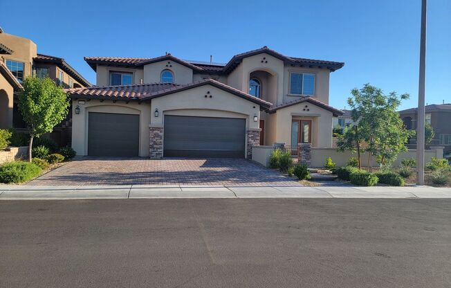 SUMMERLIN 5 BEDROOM,4 BATH HOME,3 CAR GARAGE