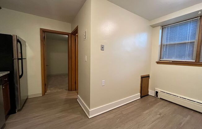 1 bed, 1 bath, 650 sqft, $999