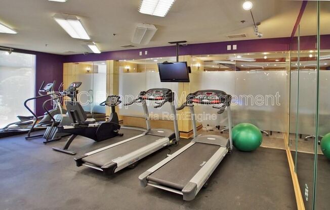 2 beds, 2 baths, 1,117 sqft, $2,499, Unit 6062