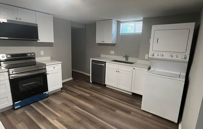 Lower level remodeled duplex!